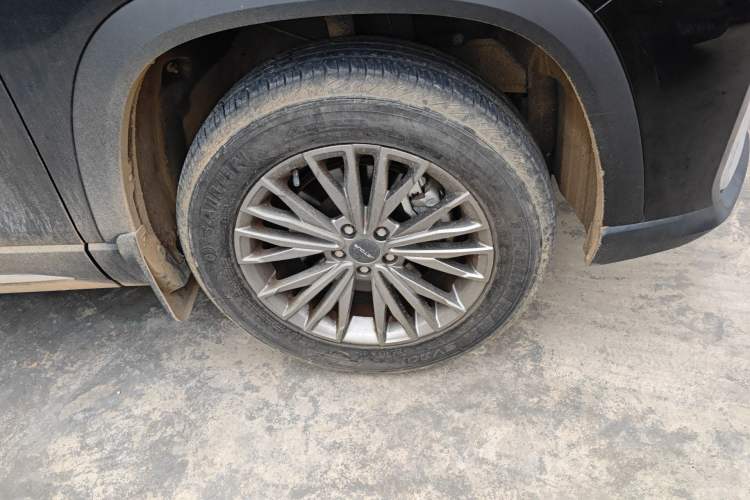 Used JETOUR X90 PLUS 2022 1.5T Manual Bieyuan 7-Seater Right Front Wheel Hub