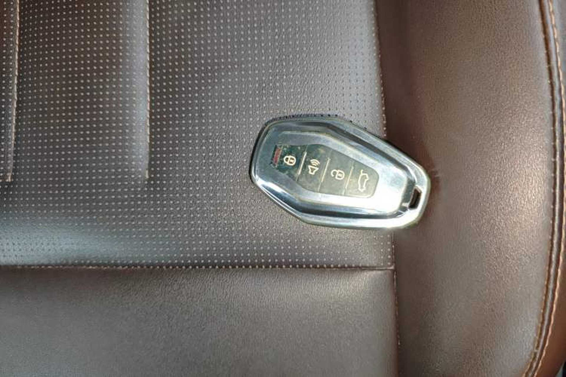 Used JETOUR X90 PLUS 2022 1.5T Manual Bieyuan 7-Seater Vehicle Key