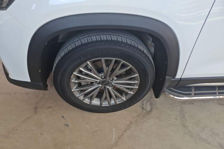 Used JETOUR X90 PLUS 2022 1.5T Manual Bieyuan 7-Seater Left Front Wheel Hub
