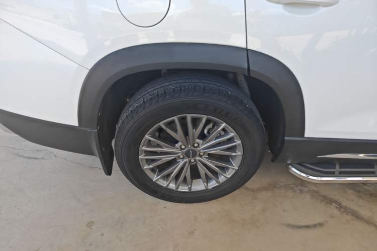 Used JETOUR X90 PLUS 2022 1.5T Manual Bieyuan 7-Seater Right Rear Wheel Hub