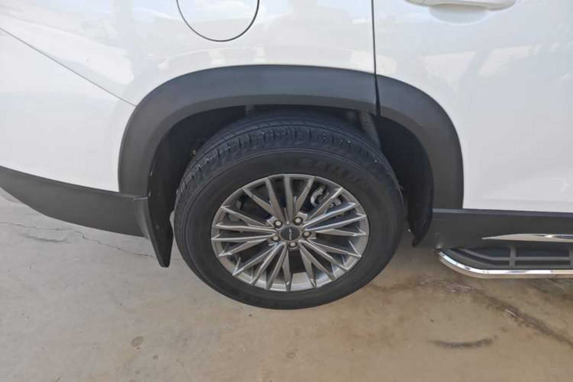 Used JETOUR X90 PLUS 2022 1.5T Manual Bieyuan 7-Seater Right Rear Wheel Hub