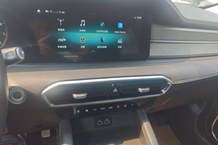 Used JETOUR X90 PLUS 2023 Facelift 1.6TD DCT Flat-Platform 5-Seater Audio And AC Panel
