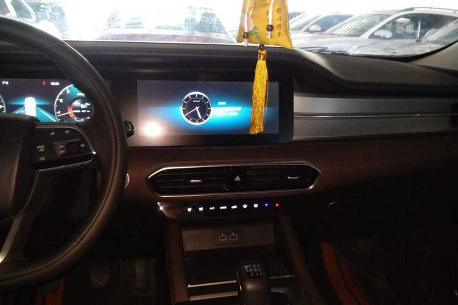 Used JETOUR X90 PLUS 2023 Revised Version 1.5T Manual Country House Style 5 Seats Audio And AC Panel