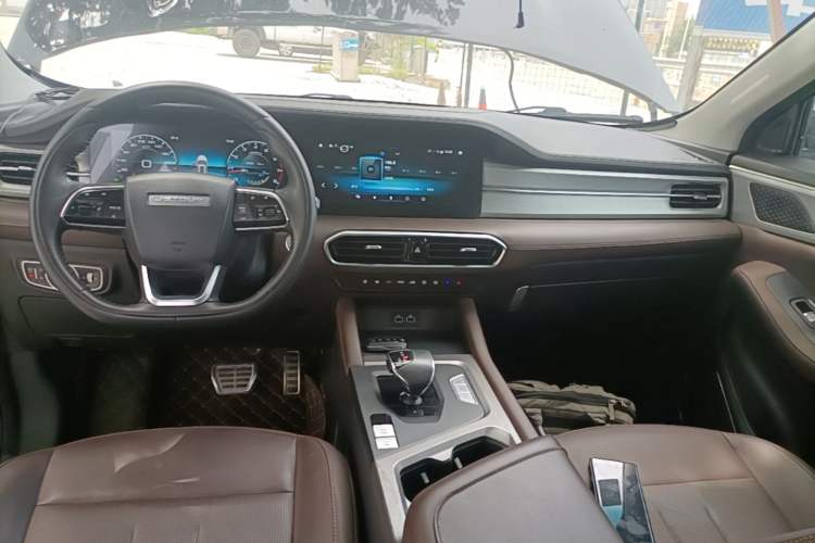 Used JETOUR X90 PLUS 2023 Facelift 1.6TD DCT Villa 7-Seater Center Console