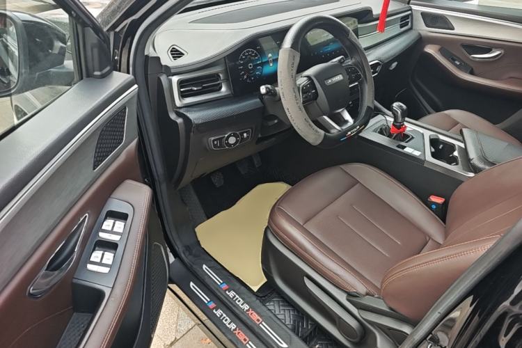 Used JETOUR X90 PLUS 2023 1.5T Manual "Yangfang" 7-Seater Driver Seat