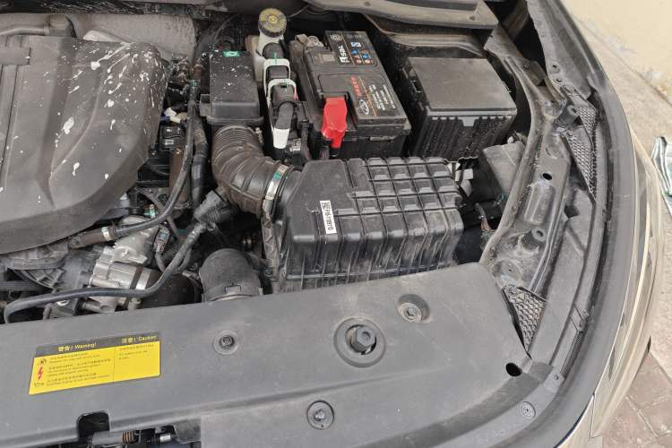 Used JETOUR X90 PLUS 2023 1.6T Manual Mansion 5-Seater Engine Bay Left