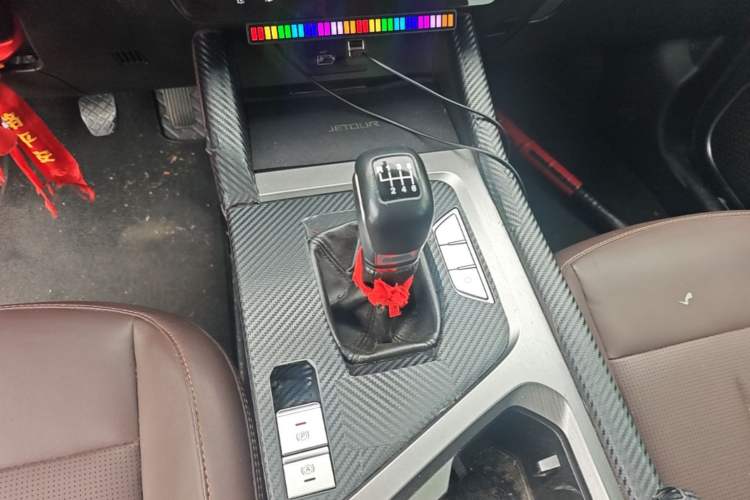Used JETOUR X90 PLUS 2023 1.5T Manual "Yangfang" 7-Seater Gear Lever