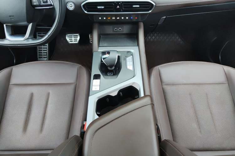 Used JETOUR X90 PLUS 2023 Facelift 1.6TD DCT Villa 5-Seater Gear Lever