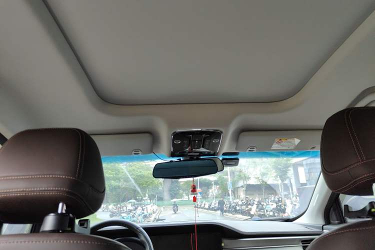 Used JETOUR X90 PLUS 2023 Revised 1.5T Manual 7-Seater Family Van Headliner