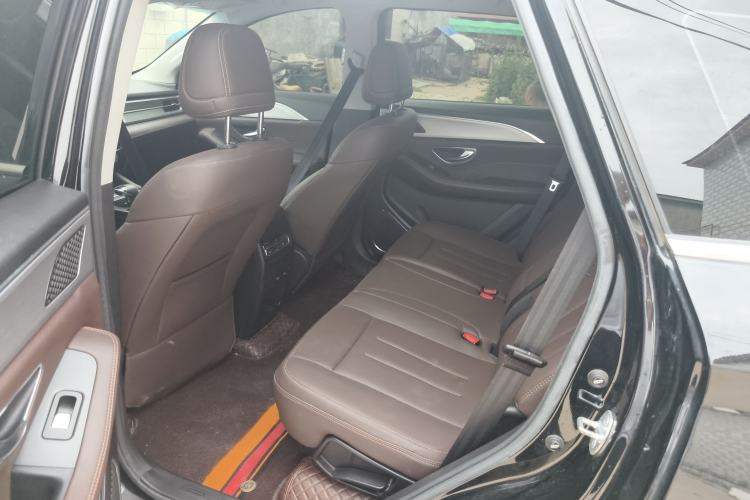 Used JETOUR X90 PLUS 2023 1.6TD DCT Flat-Platform + 5 Seats Interior 2