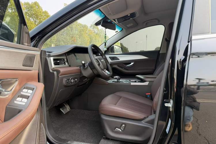 Used JETOUR X90 PLUS 2023 1.6TD DCT Villa 5-Seater Interior 2