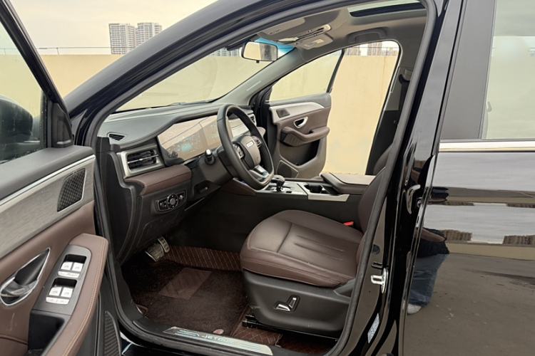 Used JETOUR X90 PLUS 2023 Facelift 1.6TD DCT Villa 7-Seater Interior 5