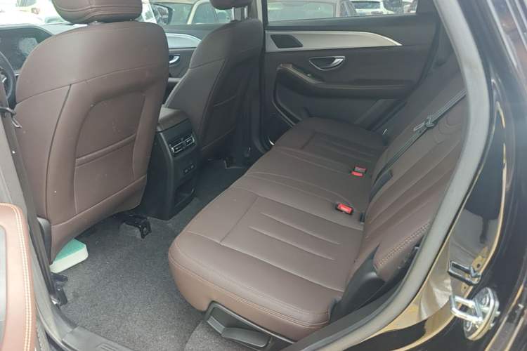 Used JETOUR X90 PLUS 2023 1.6TD DCT Flat-Platform + 5 Seats Left Rear Seat