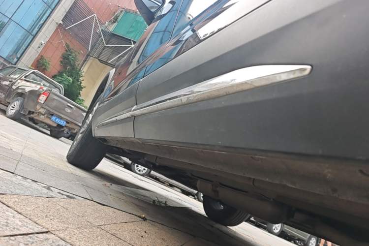 Used JETOUR X90 PLUS 2023 1.5T Manual "Yangfang" 7-Seater Left Side Sill