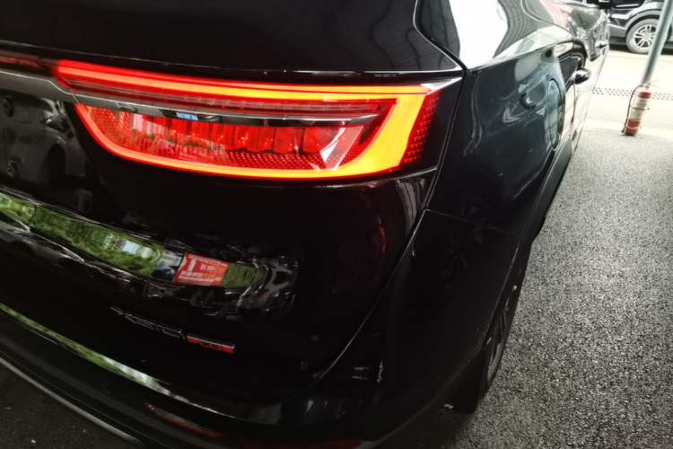Used JETOUR X90 PLUS 2023 Revised Version 1.5T Manual Country House Style 5 Seats Right Rear Taillight