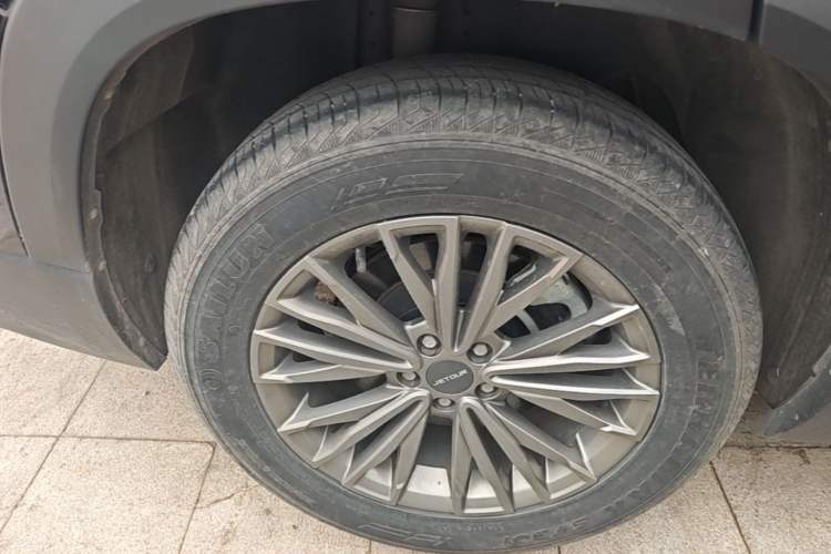 Used JETOUR X90 PLUS 2023 1.5T Manual "Yangfang" 7-Seater Right Rear Wheel Hub