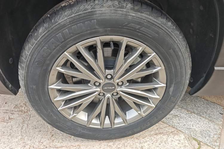 Used JETOUR X90 PLUS 2023 1.5T Manual "Yangfang" 7-Seater Right Rear Wheel Hub