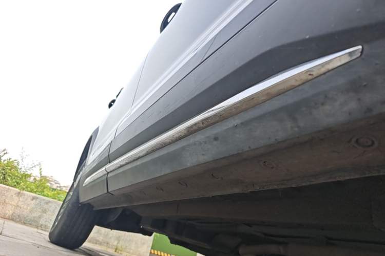 Used JETOUR X90 PLUS 2023 1.5T Manual "Yangfang" 7-Seater Right Side Sill