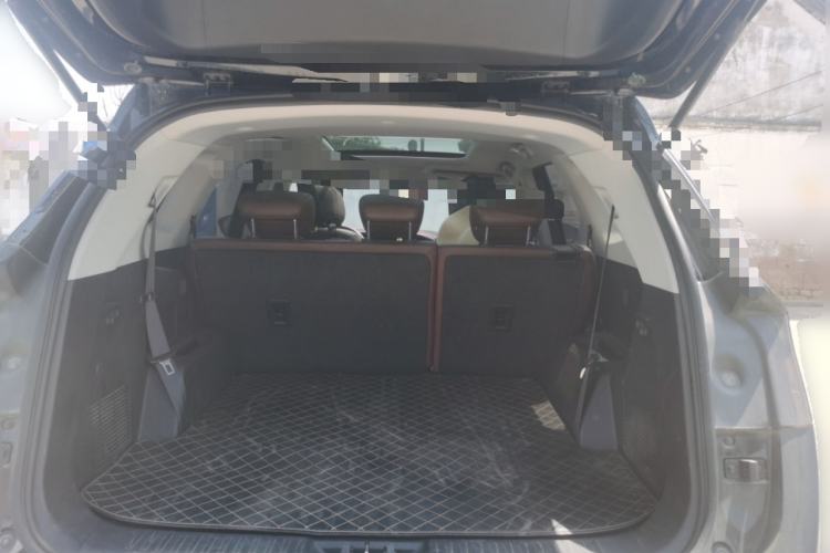 Used JETOUR X90 PLUS 2023 1.6TD DCT Villa 7-Seater Trunk