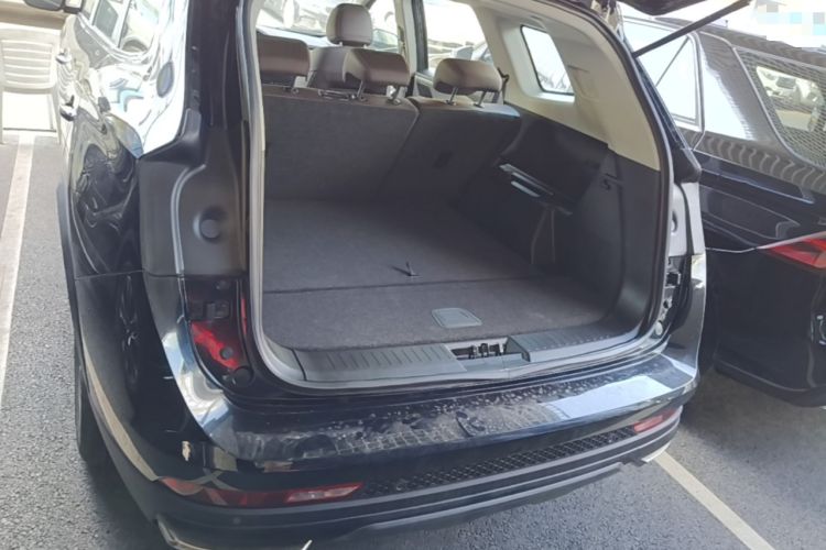 Used JETOUR X90 PLUS 2023 Facelift 1.6TD DCT Villa 5-Seater Trunk