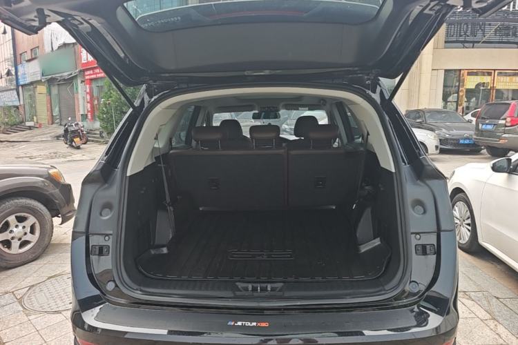 Used JETOUR X90 PLUS 2023 1.5T Manual "Yangfang" 7-Seater Trunk