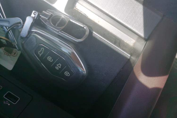 Used JETOUR X90 PLUS 2023 1.6TD DCT Villa 7-Seater Vehicle Key