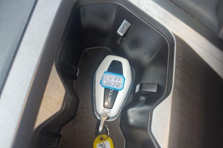 Used JETOUR X90 PLUS 2023 Facelift 1.6TD DCT Flat-Platform 5-Seater Vehicle Key