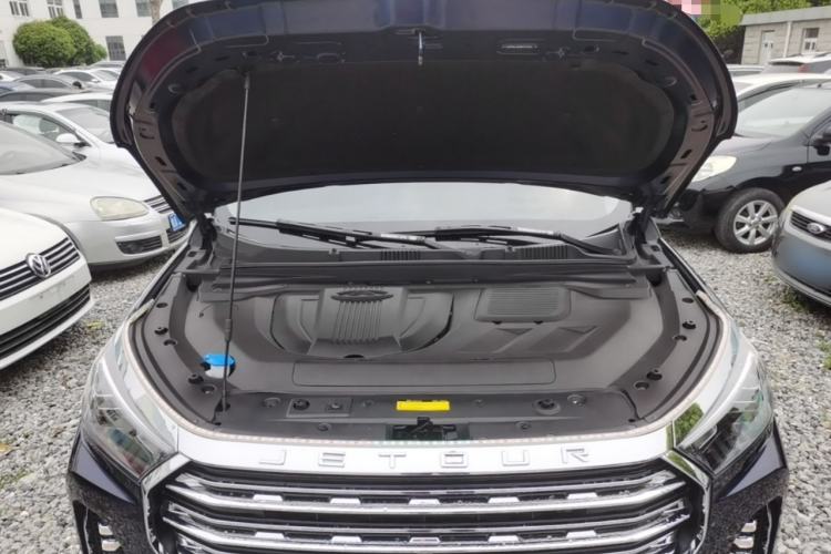 Used JETOUR X90 PLUS 2023 2.0T DCT Castle 7-Seater Engine Bay