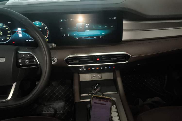Used JETOUR X90 PLUS 2023 1.5T Manual Biyuan 5-Seater Audio And AC Panel