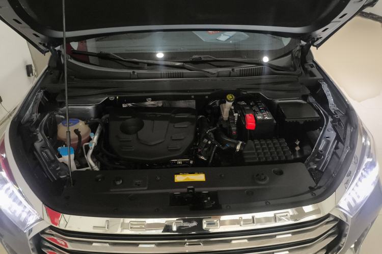 Used JETOUR X90 PLUS 2023 1.5T Manual Biyuan 5-Seater Engine Bay