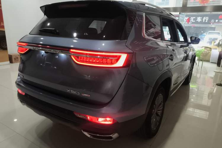 Used JETOUR X90 PLUS 2023 1.5T Manual Biyuan 5-Seater Exterior 5