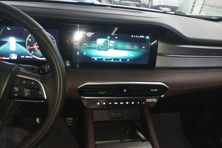 Used JETOUR X90 PLUS 2023 Facelift 1.6TD DCT Villa 7-Seater Audio And AC Panel