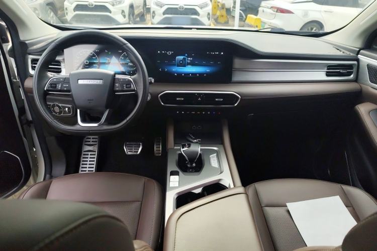 Used JETOUR X90 PLUS 2023 Facelift 1.6TD DCT Villa 7-Seater Center Console