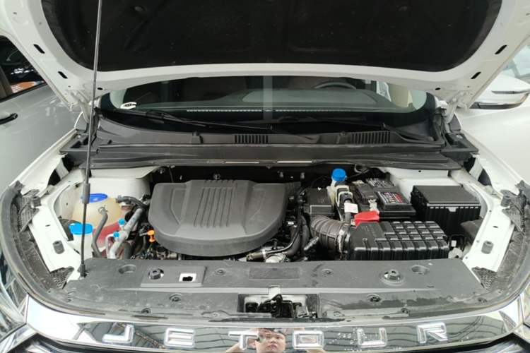 Used JETOUR X90 PLUS 2023 1.6TD DCT Flat-Platform + 5 Seats Engine Bay