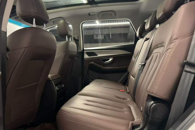 Used JETOUR X90 PLUS 2023 Facelift 1.6TD DCT Villa 7-Seater Interior 1