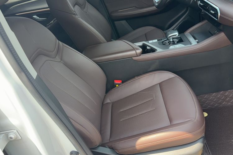 Used JETOUR X90 PLUS 2023 1.6TD DCT Villa 7-Seater Interior 3