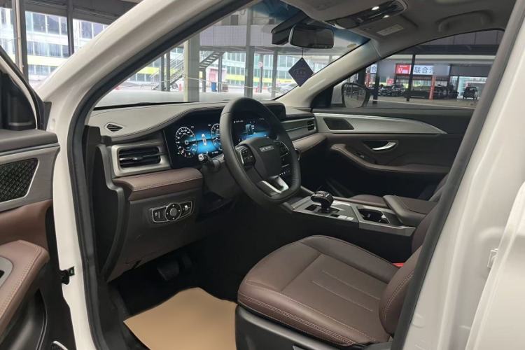 Used JETOUR X90 PLUS 2023 1.6TD DCT Flat-Platform + 5 Seats Interior 4