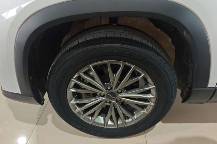 Used JETOUR X90 PLUS 2023 1.5T Manual Biyuan 5-Seater Left Front Wheel Hub