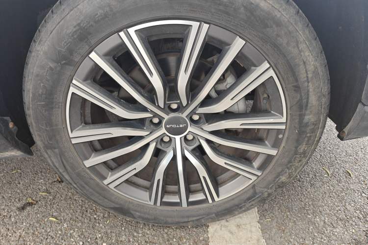 Used JETOUR X90 PLUS 2023 1.6TD DCT Flat-Platform + 5 Seats Right Front Wheel Hub