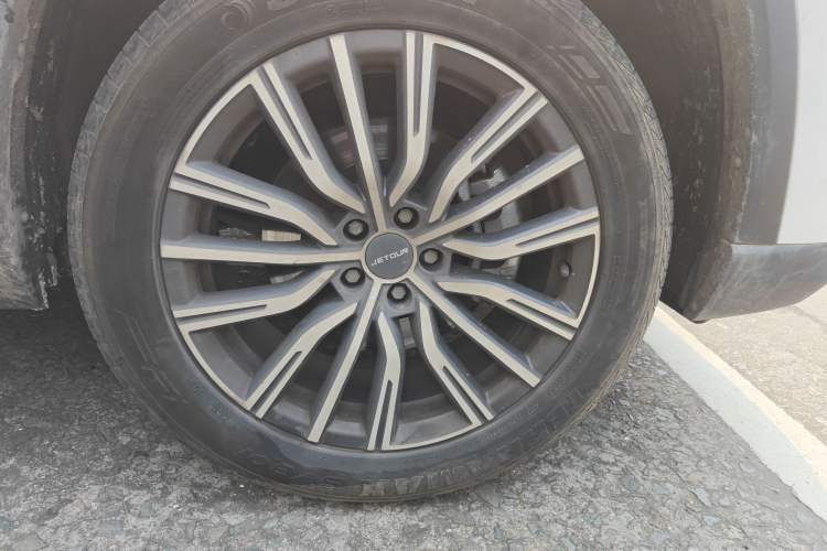 Used JETOUR X90 PLUS 2023 Facelift 1.6TD DCT Villa 7-Seater Right Front Wheel Hub