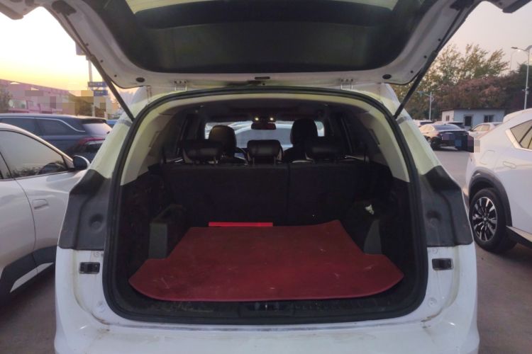 Used JETOUR X90 PLUS 2023 1.6TD DCT Flat-Platform + 5 Seats Trunk