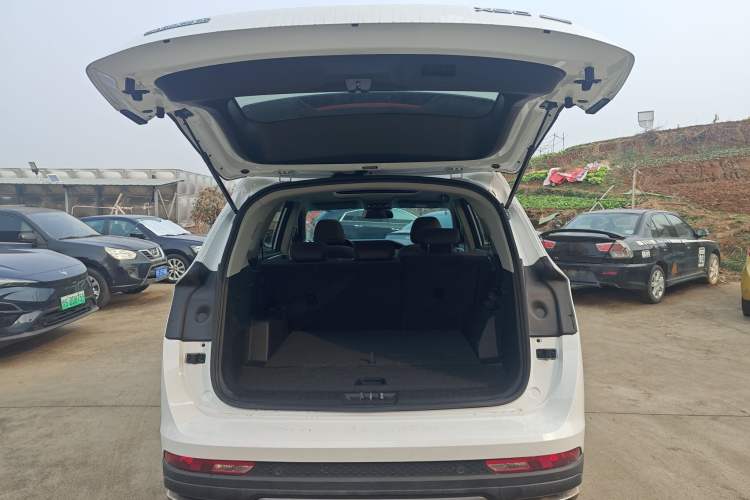 Used JETOUR X90 PLUS 2023 Facelift 1.6TD DCT Villa 5-Seater Trunk