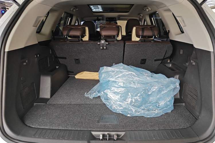 Used JETOUR X90 PLUS 2023 1.6TD DCT Villa 5-Seater Trunk