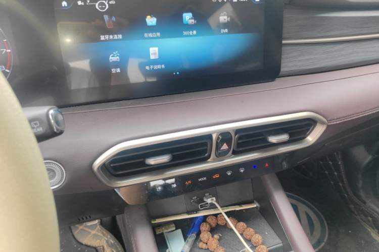 Used JETOUR X90 PLUS 2024 1.6TD DCT Villa 5-Seater Audio And AC Panel