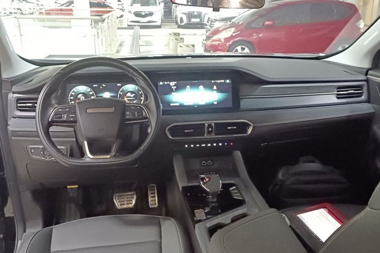 Used JETOUR X90 PLUS 2024 1.6TD DCT Villa 7-Seater Center Console