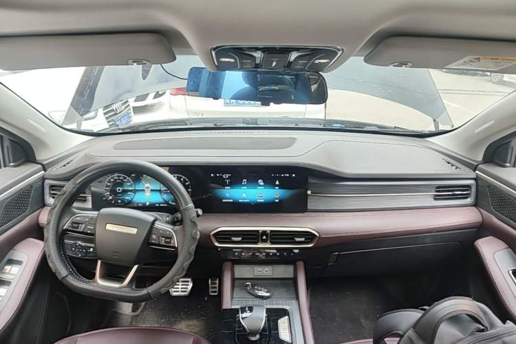 Used JETOUR X90 PLUS 2024 1.6TD DCT Villa 7-Seater Center Console