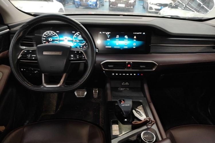 Used JETOUR X90 PLUS 2024 1.6TD DCT Villa PRO 7-Seater Center Console