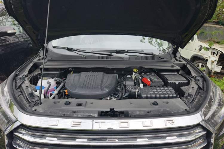 Used JETOUR X90 PLUS 2024 1.6TD DCT Z-Enjoy Edition 7-Seater Engine Bay