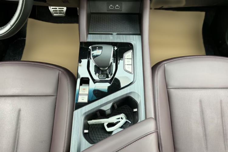 Used JETOUR X90 PLUS 2024 1.6TD DCT Villa 5-Seater Gear Lever