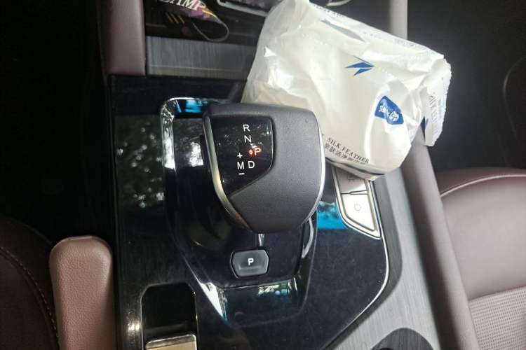 Used JETOUR X90 PLUS 2024 1.6TD DCT Villa PRO 7-Seater Gear Lever